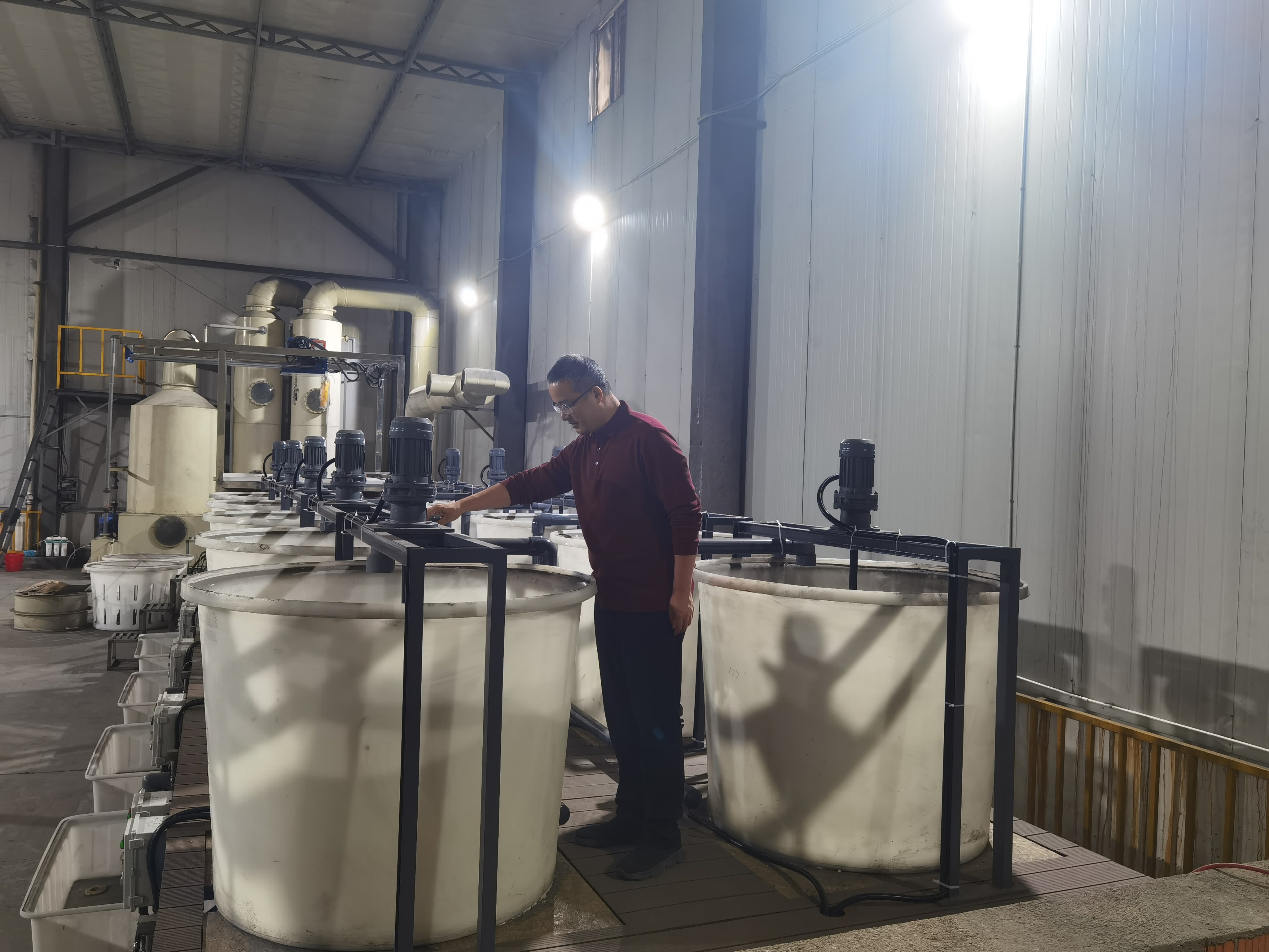 贵金属光催化绿色回收技术及产业化