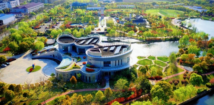 上海嘉定南翔下沉式再生水厂生态技术成果应用实践